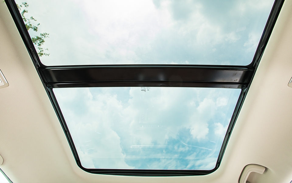 Geely Atlas Pro фото